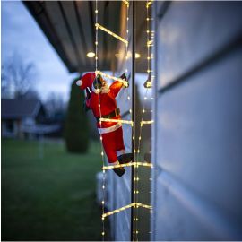 LADDE nisse i stige utendørs m/chaser_473-03